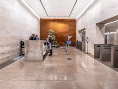 Finished lobby. Executive Building Systems project.