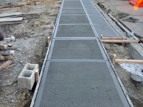 Formed bays. Executive Building Systems project.